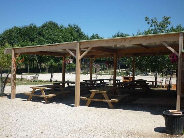  Picnic area 